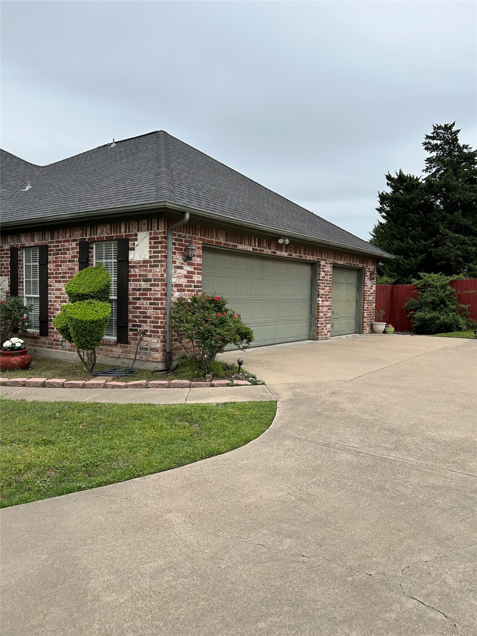 2610 Jakes Court Midlothian TX 76065