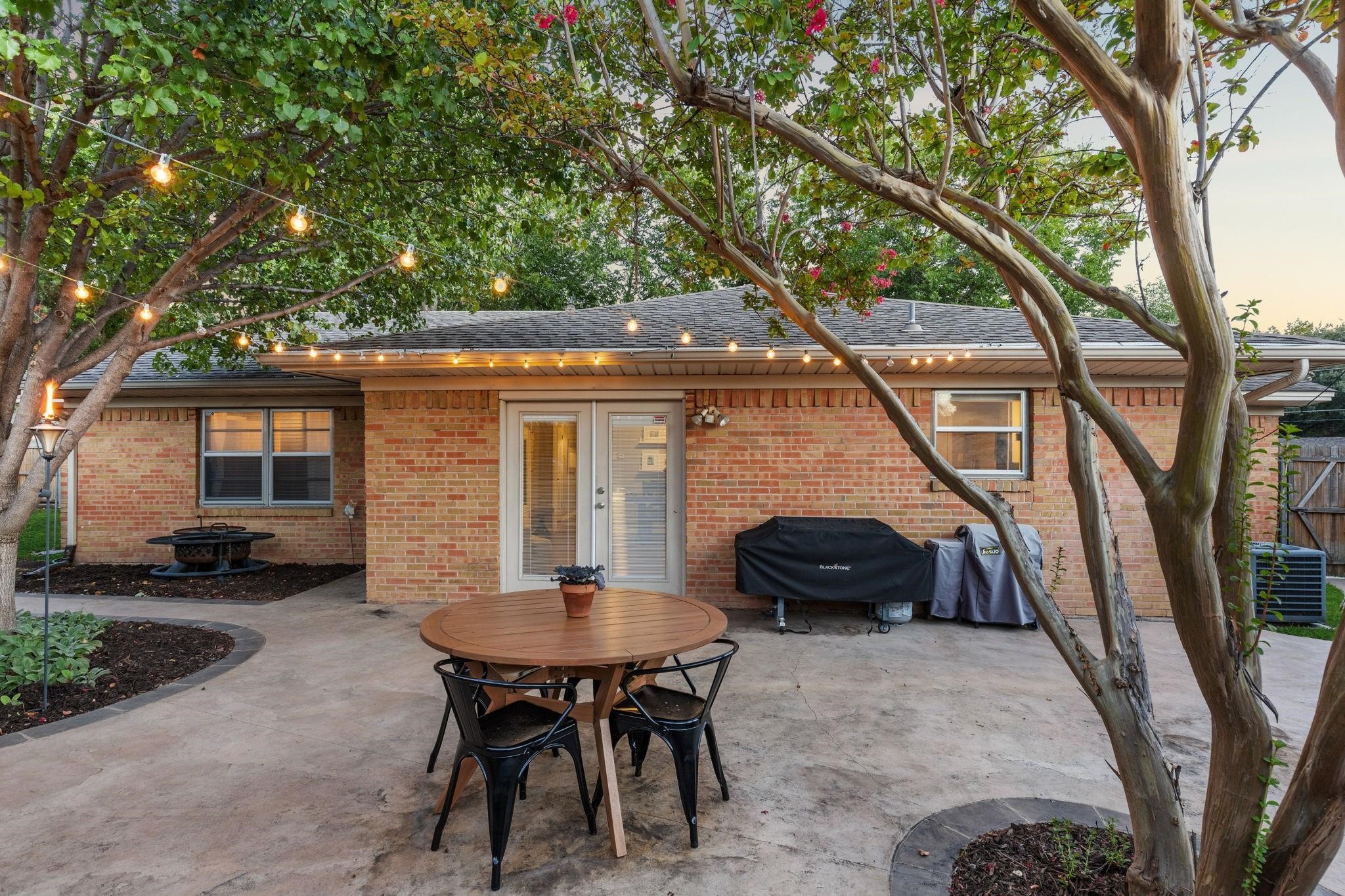 2127 Clarksdale Drive Dallas TX 75228