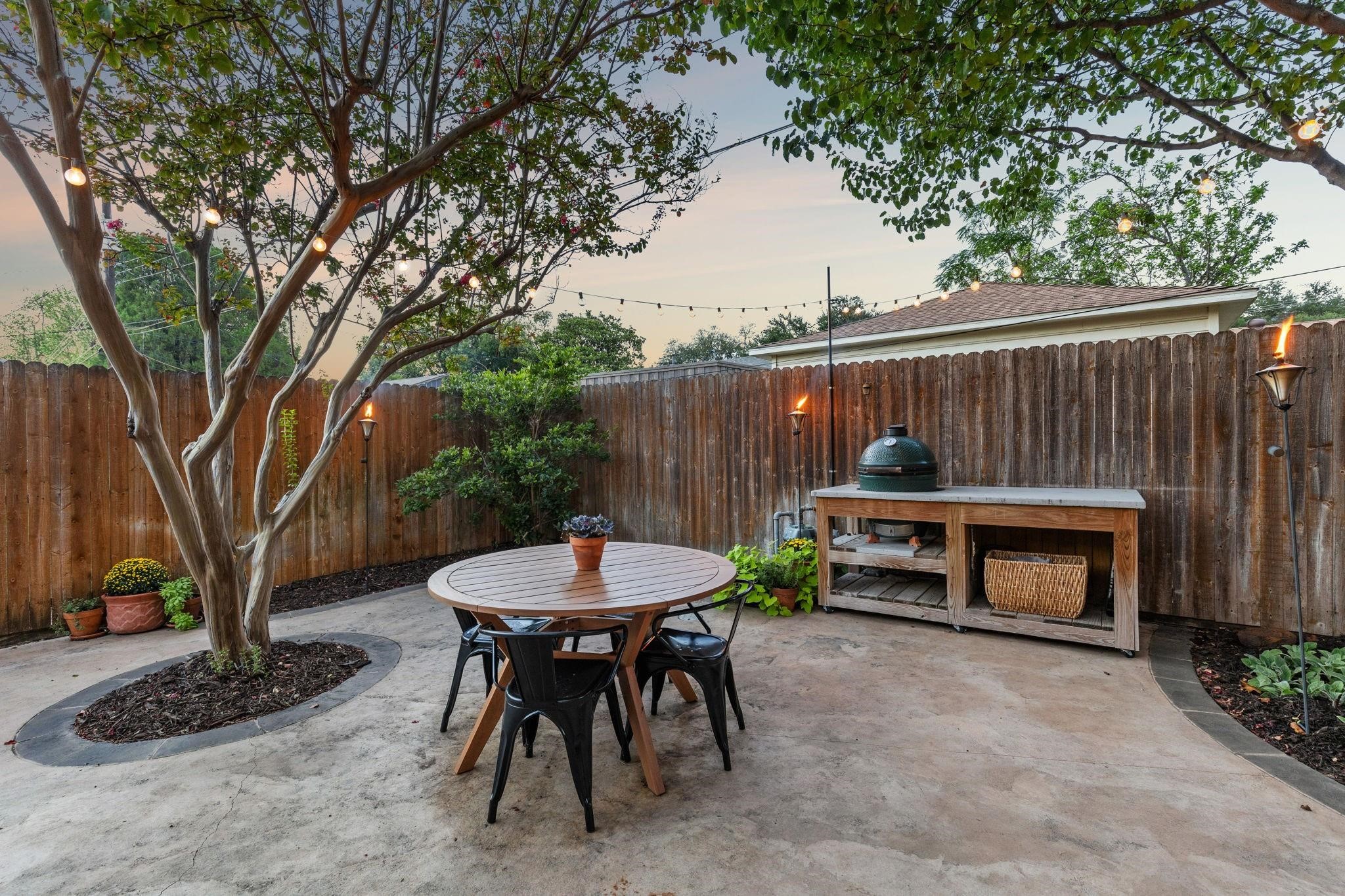 2127 Clarksdale Drive Dallas TX 75228