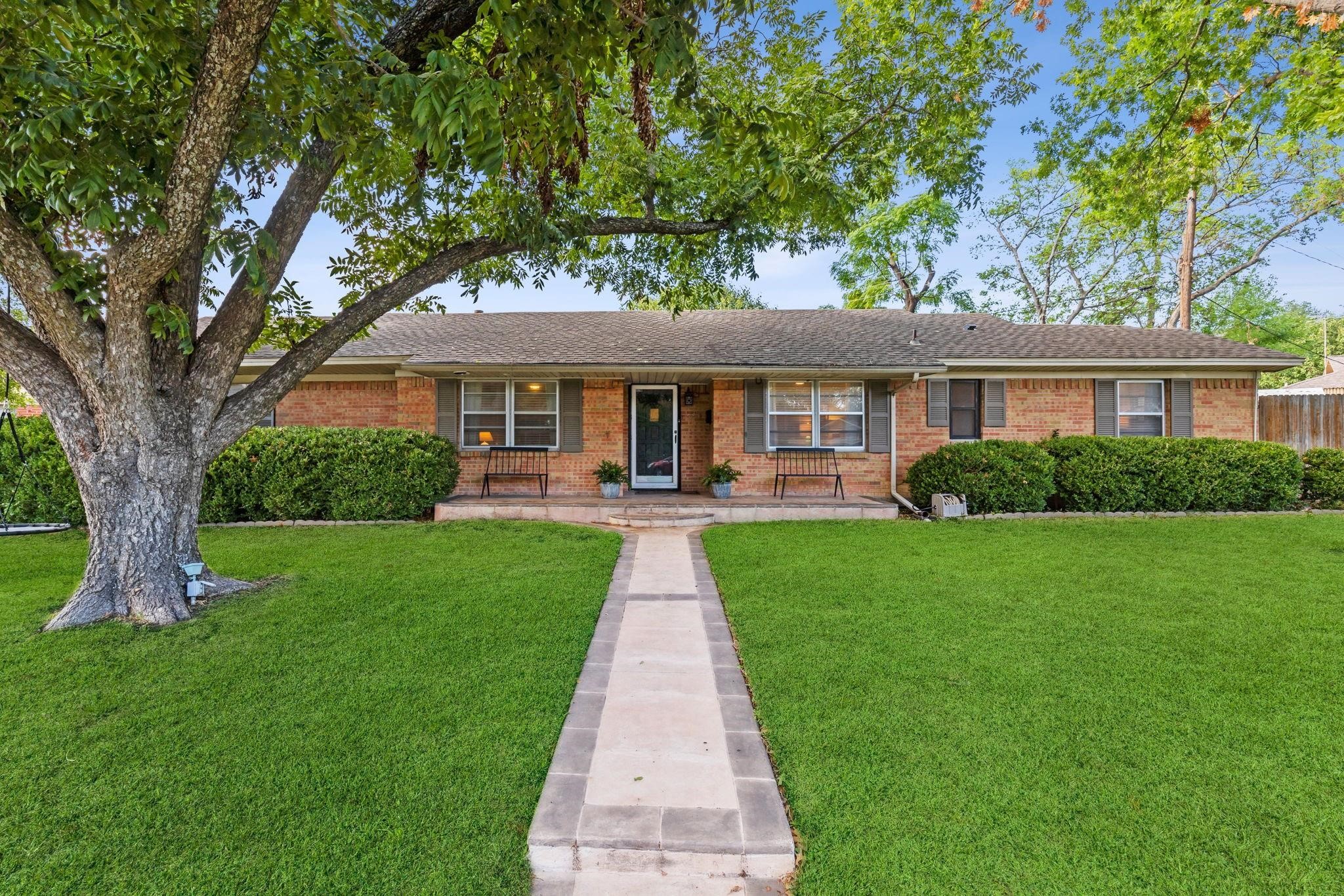 2127 Clarksdale Drive Dallas TX 75228