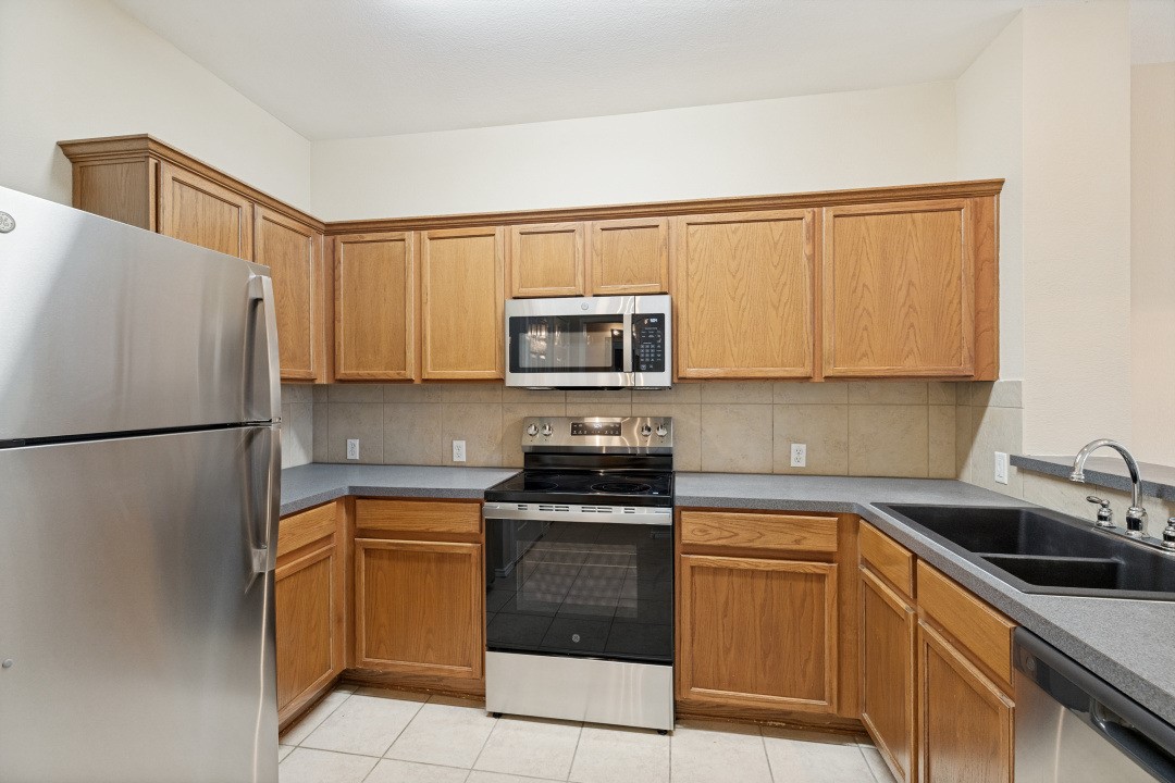 2324 Stoneleigh Place Mckinney TX 75071