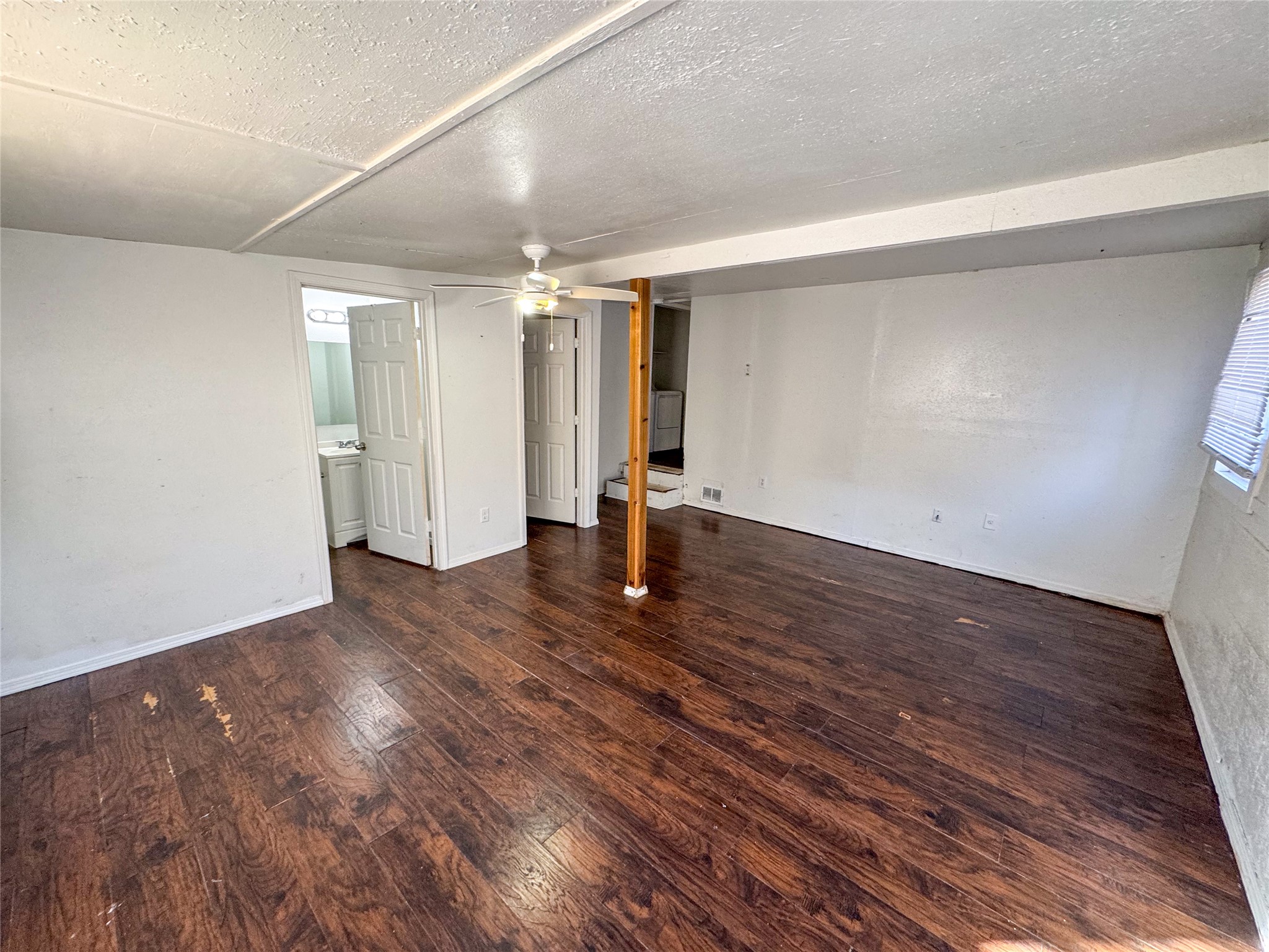 1431 W Chestnut Street Denison TX 75020