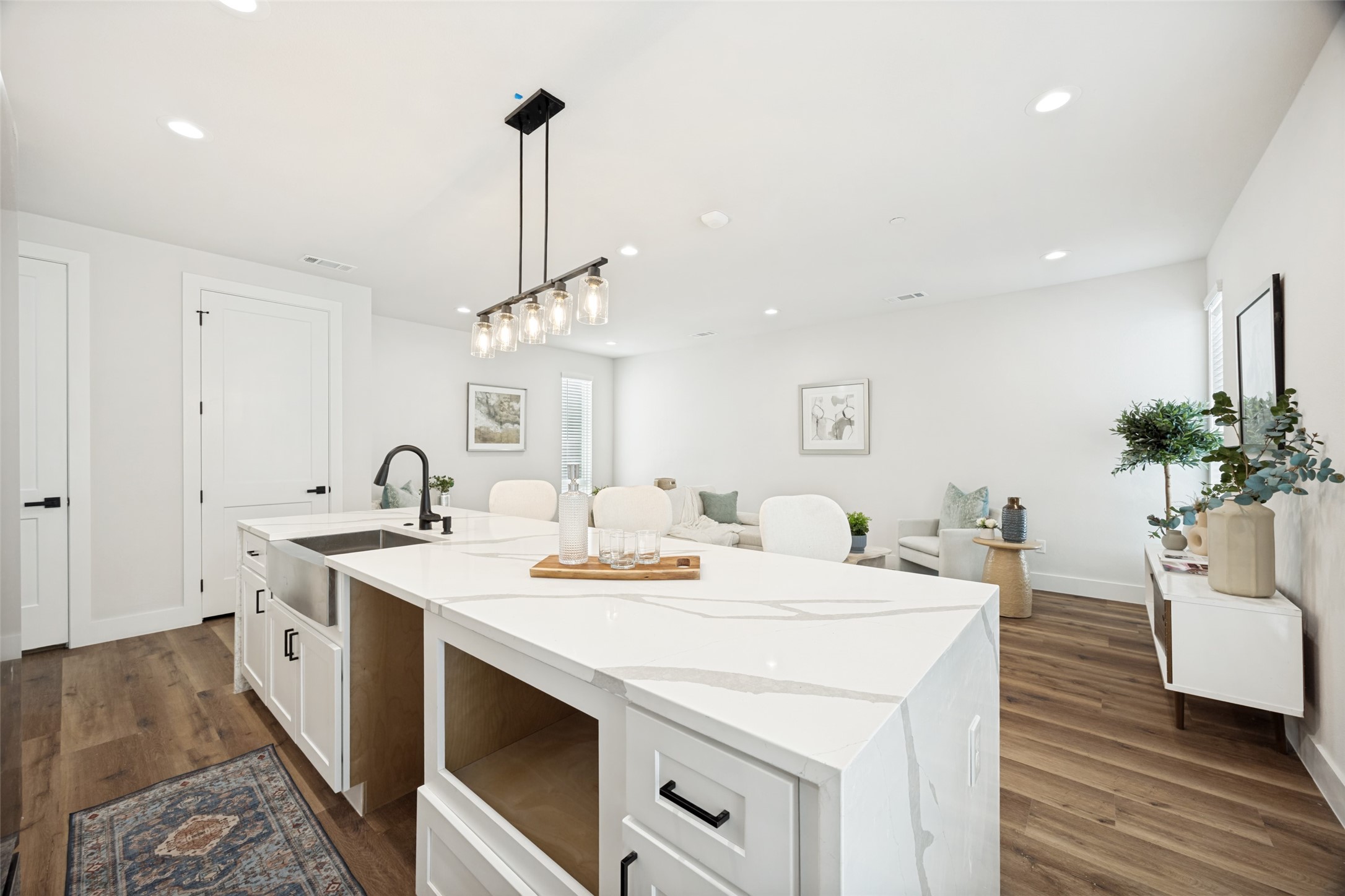 5637 Live Oak Street Dallas TX 75206