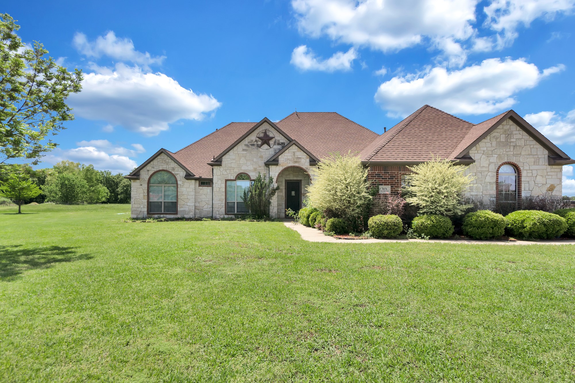 8176 County Road 2419 Royse City TX 75189