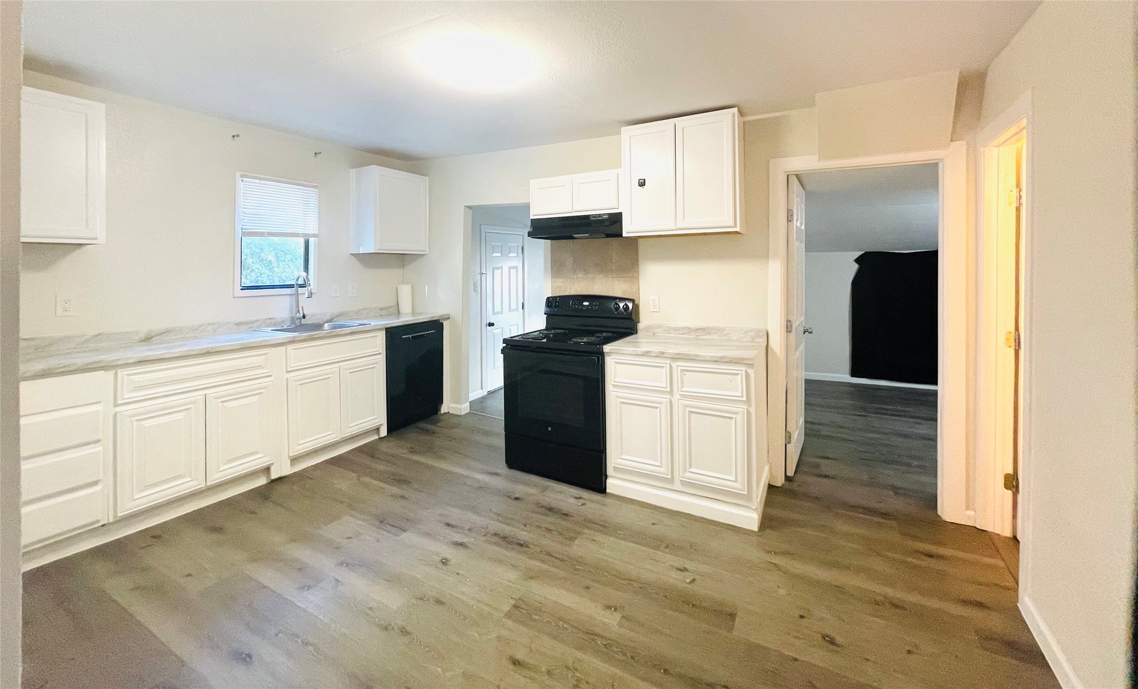 111 Rousseau Street Waxahachie TX 75165