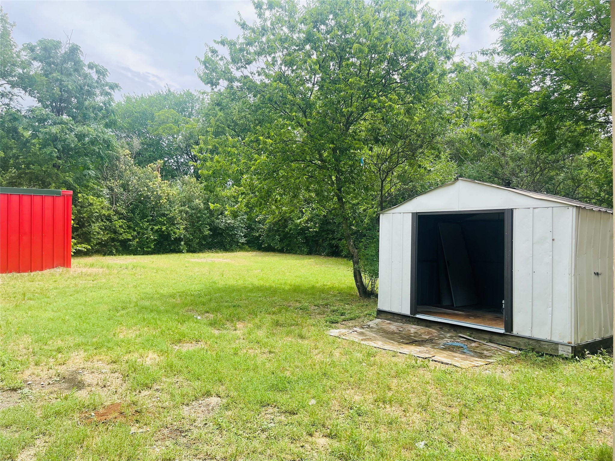 111 Rousseau Street Waxahachie TX 75165