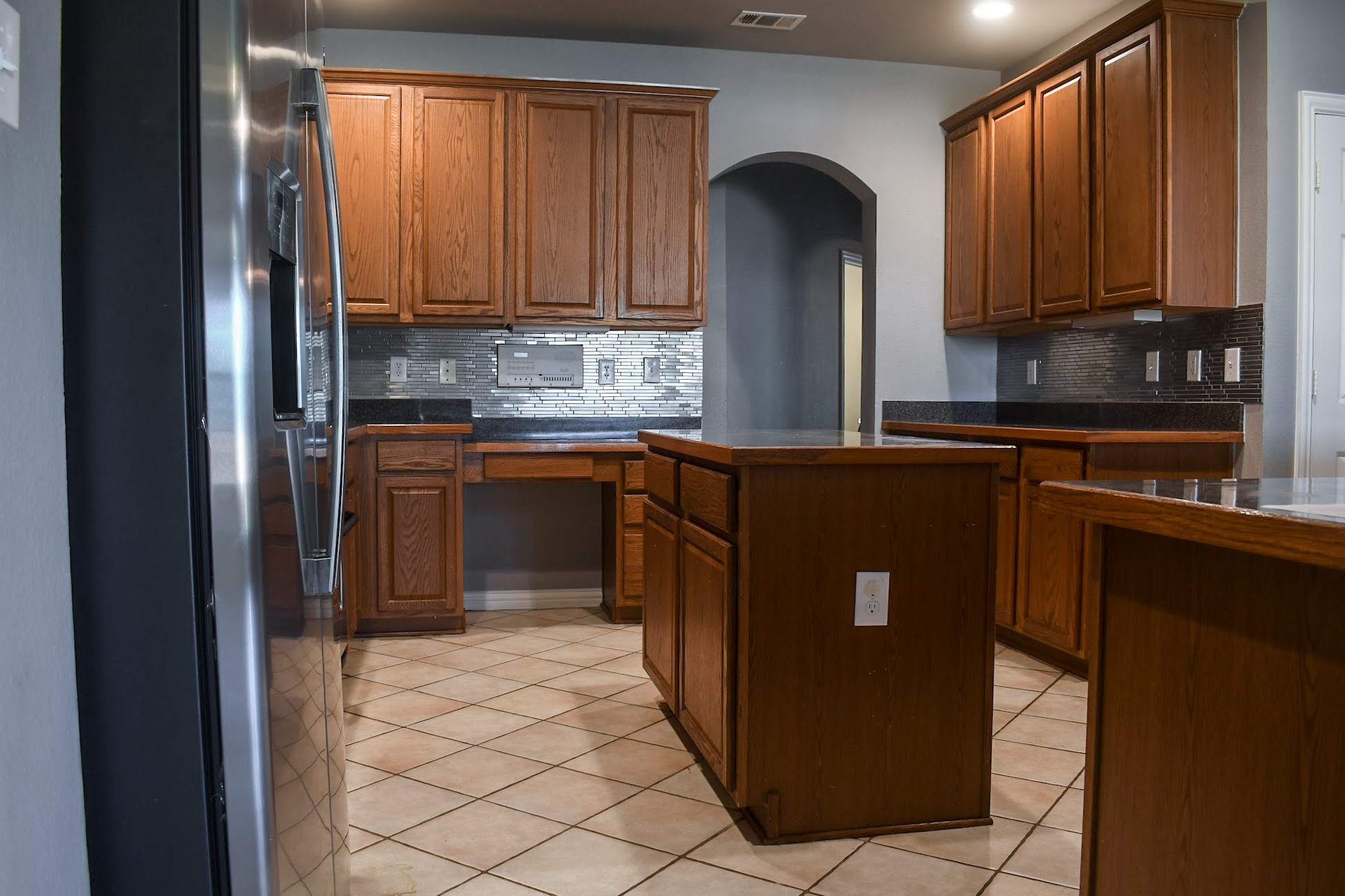 409 Royal Crest Drive Desoto TX 75115