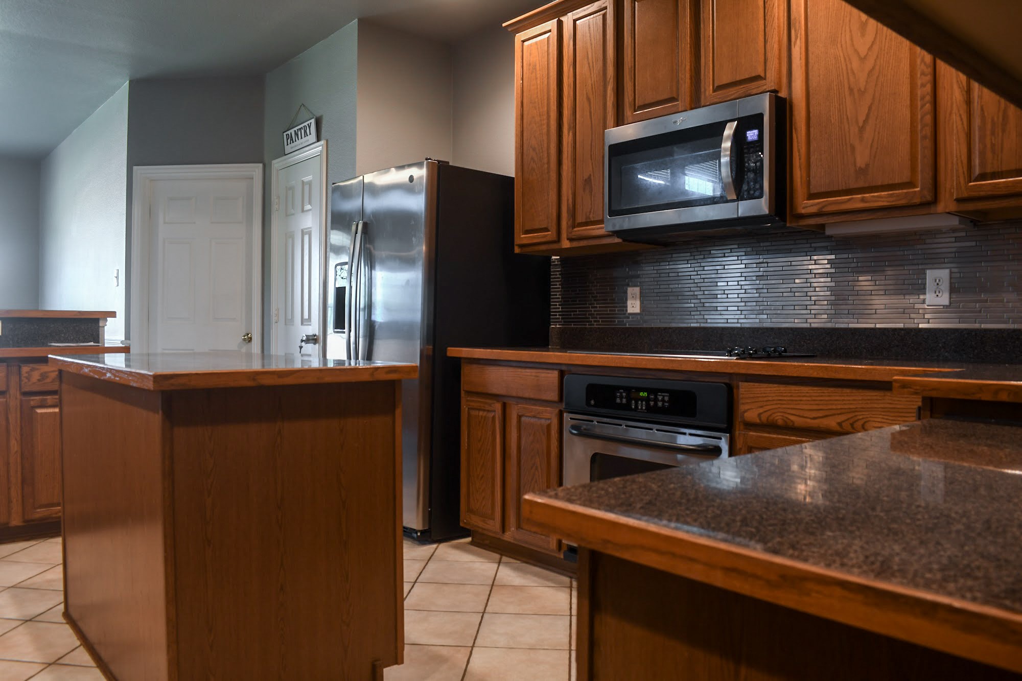 409 Royal Crest Drive Desoto TX 75115