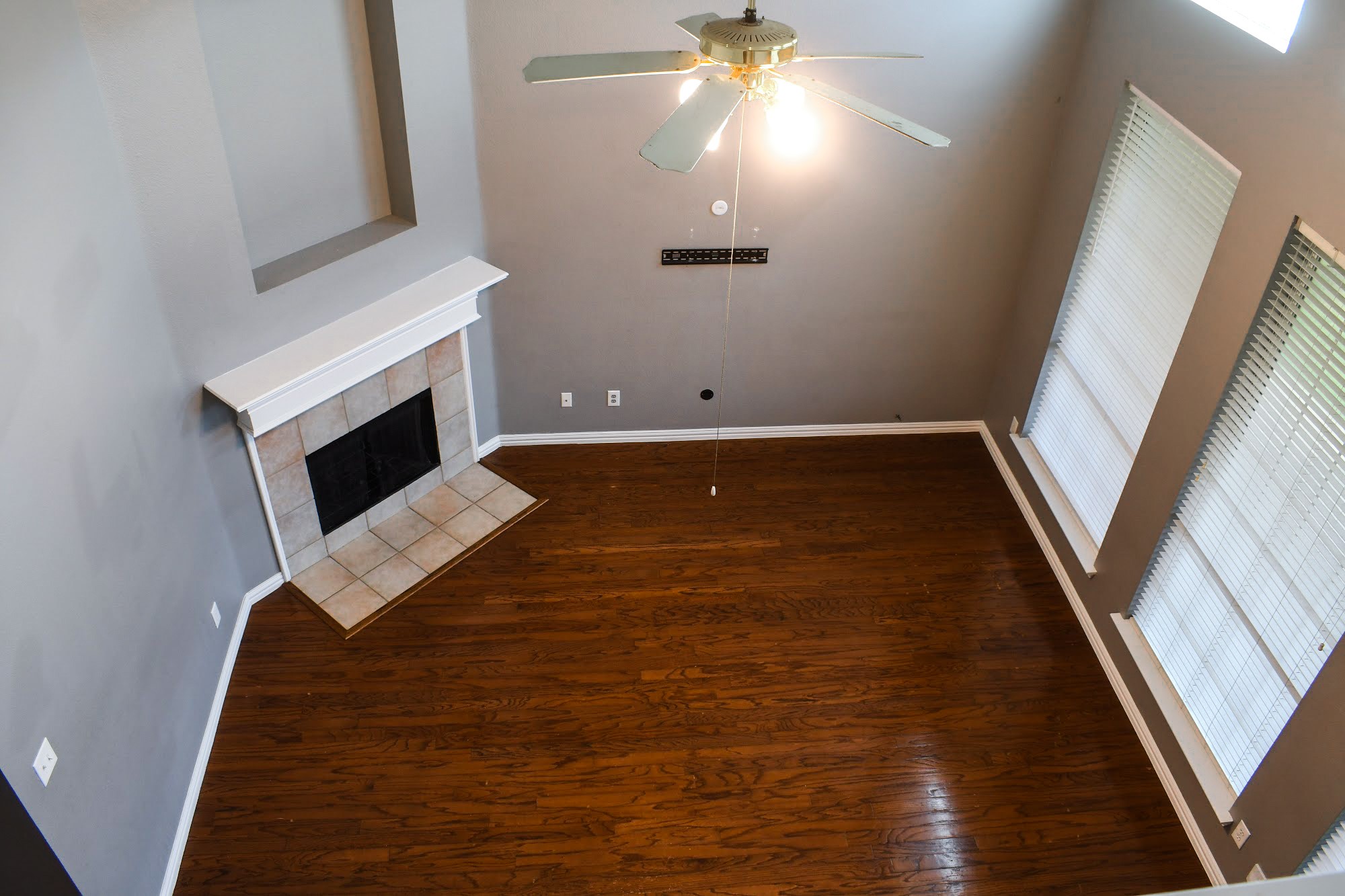 409 Royal Crest Drive Desoto TX 75115