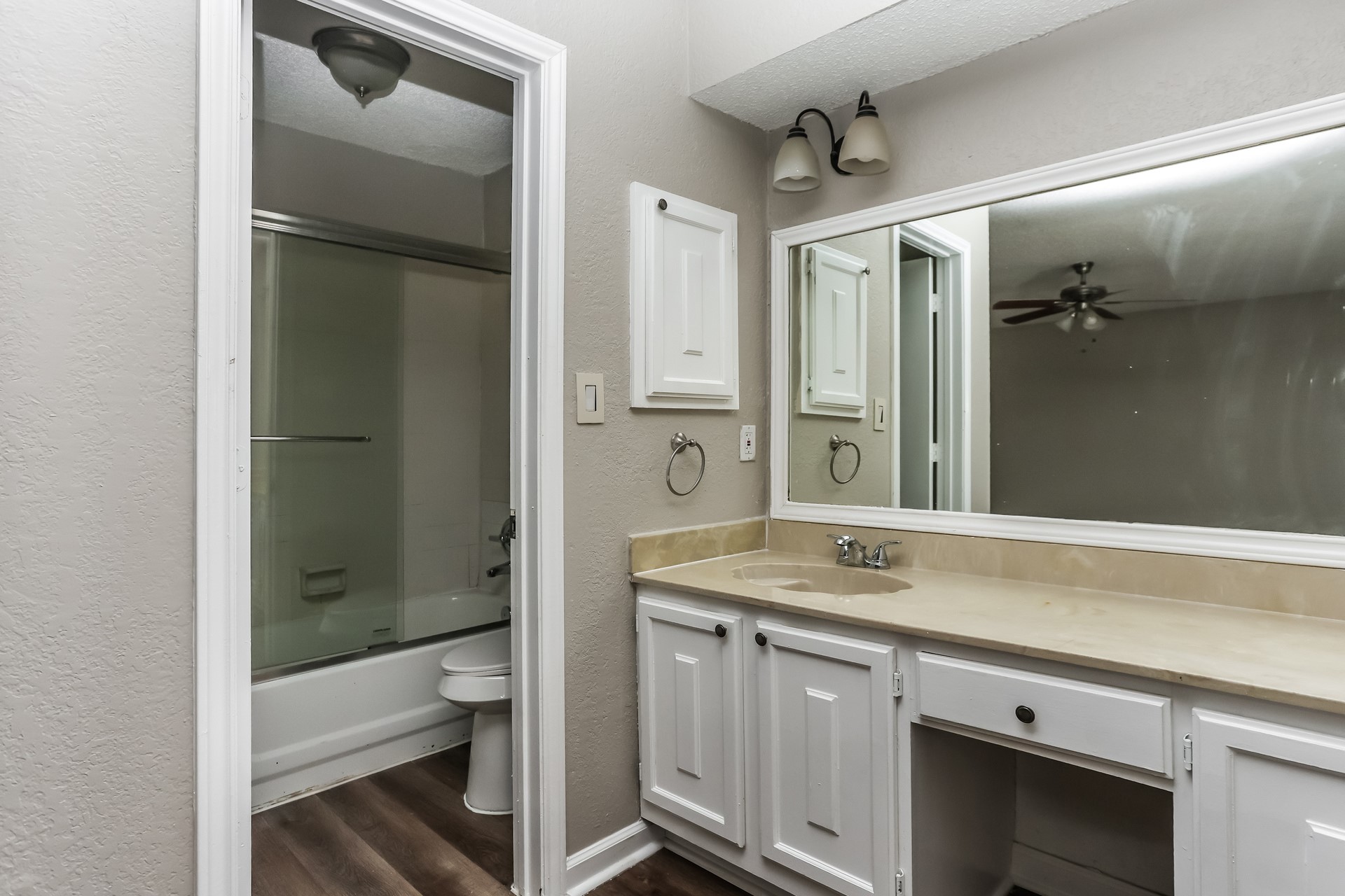 231 Myrtle Drive Arlington TX 76018