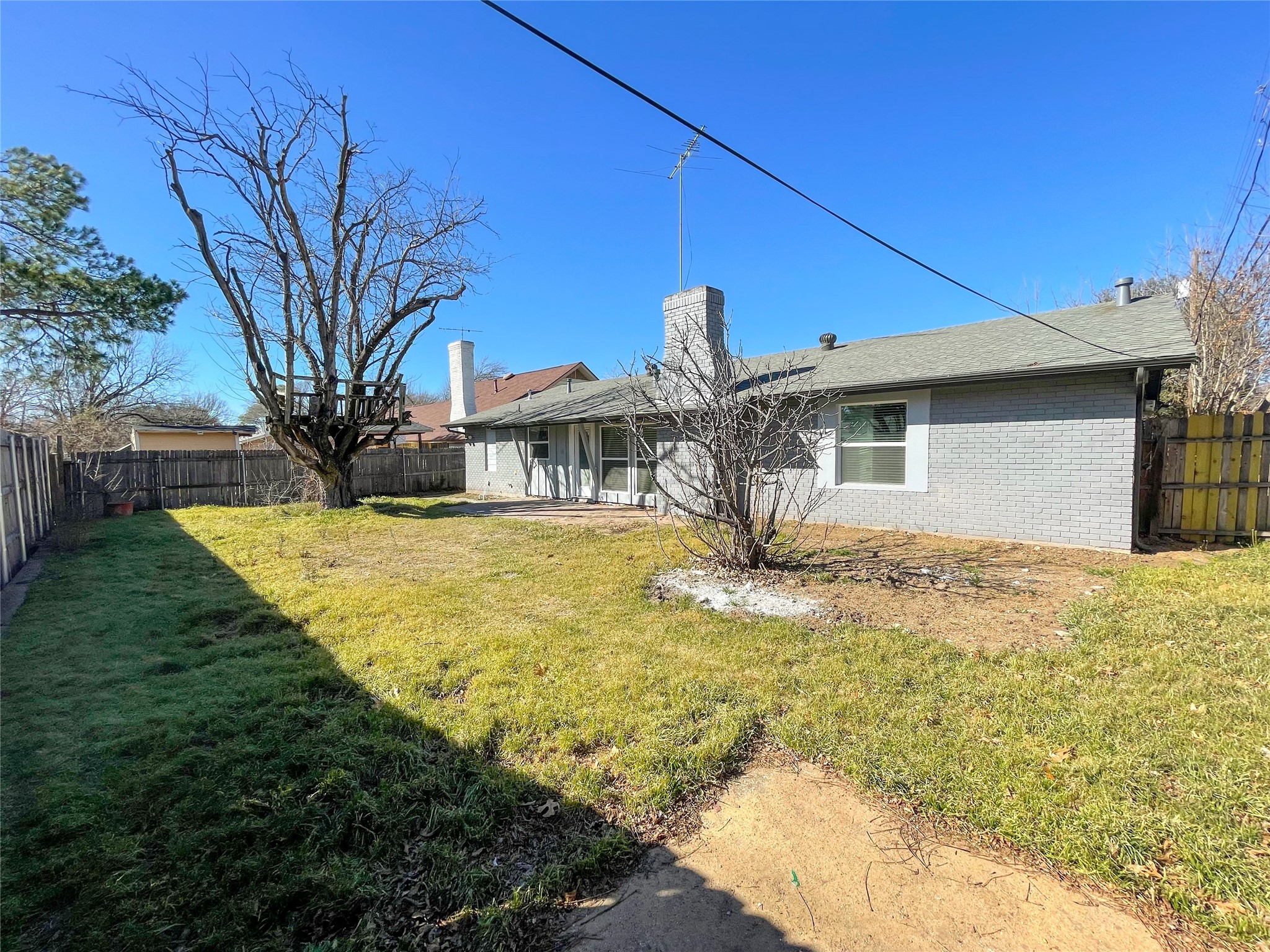 1422 Addington Street Irving TX 75062