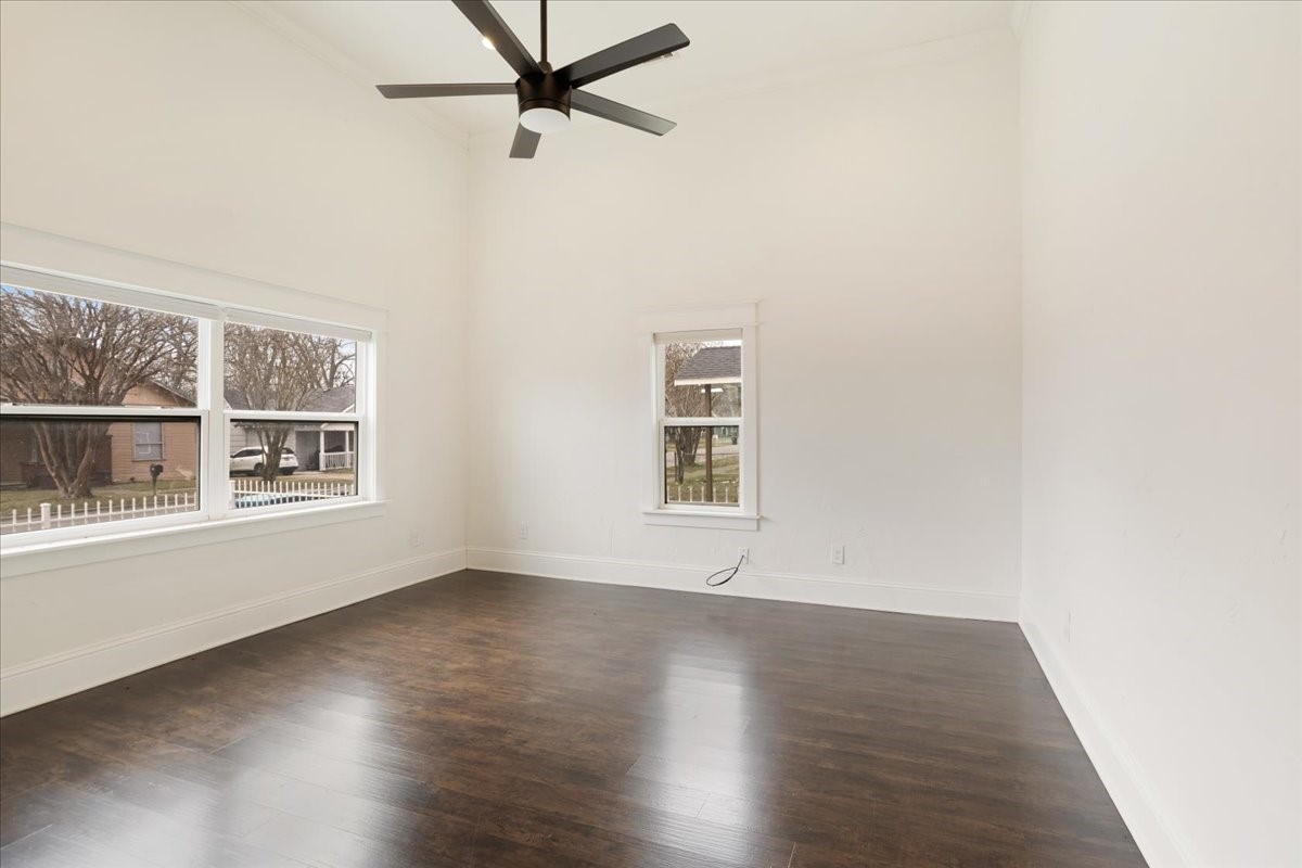 805 W Owings Street Denison TX 75020