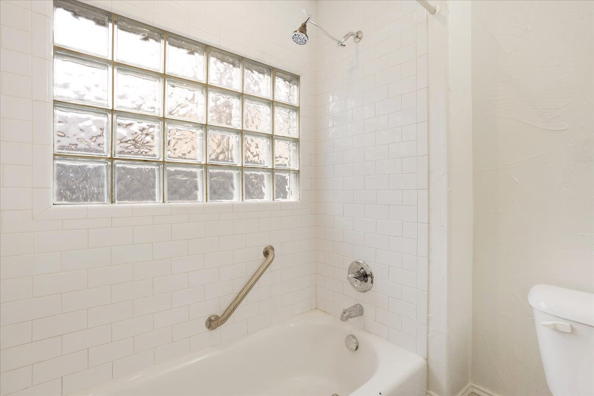 805 W Owings Street Denison TX 75020