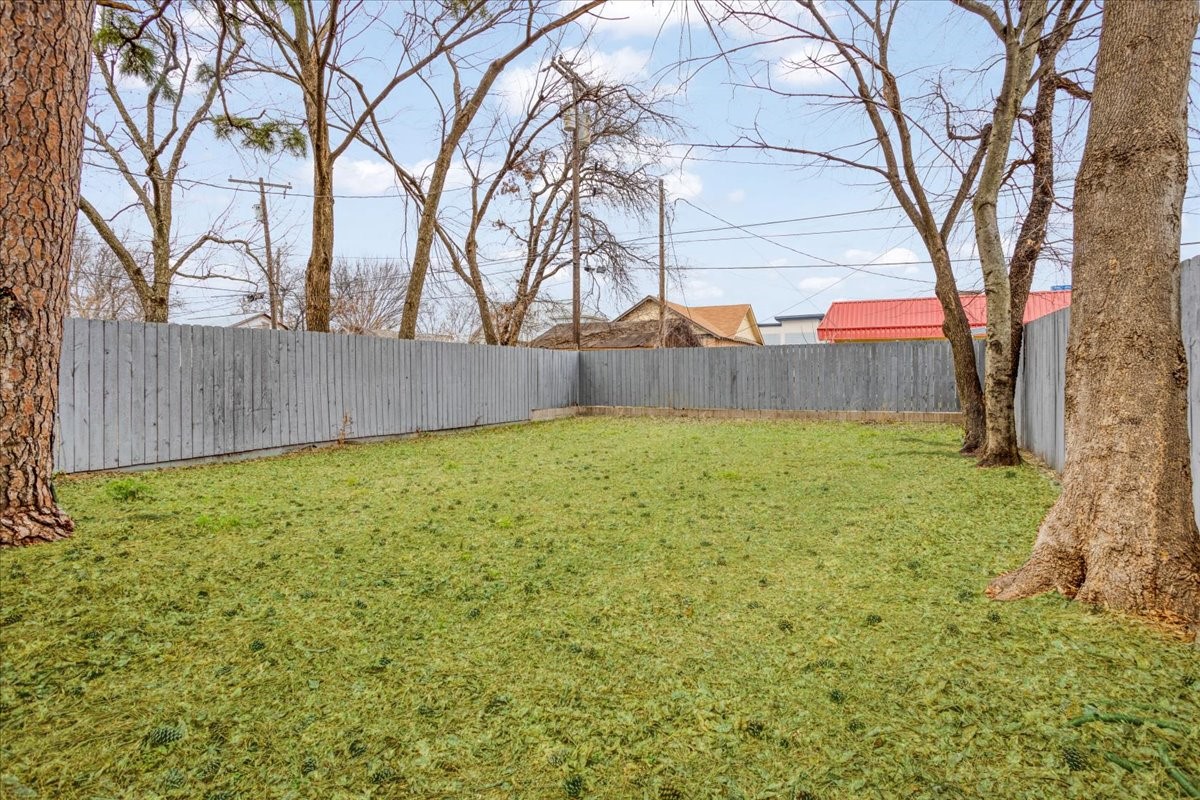 805 W Owings Street Denison TX 75020