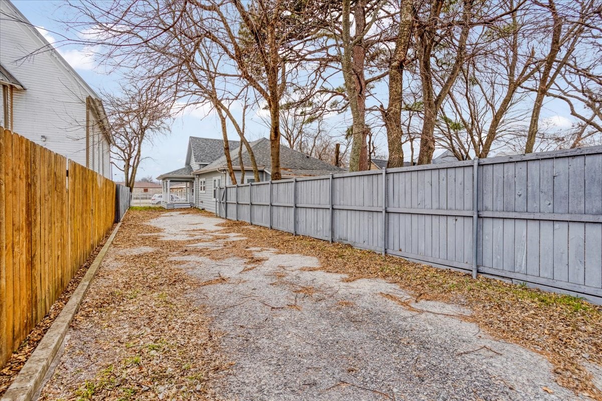 805 W Owings Street Denison TX 75020