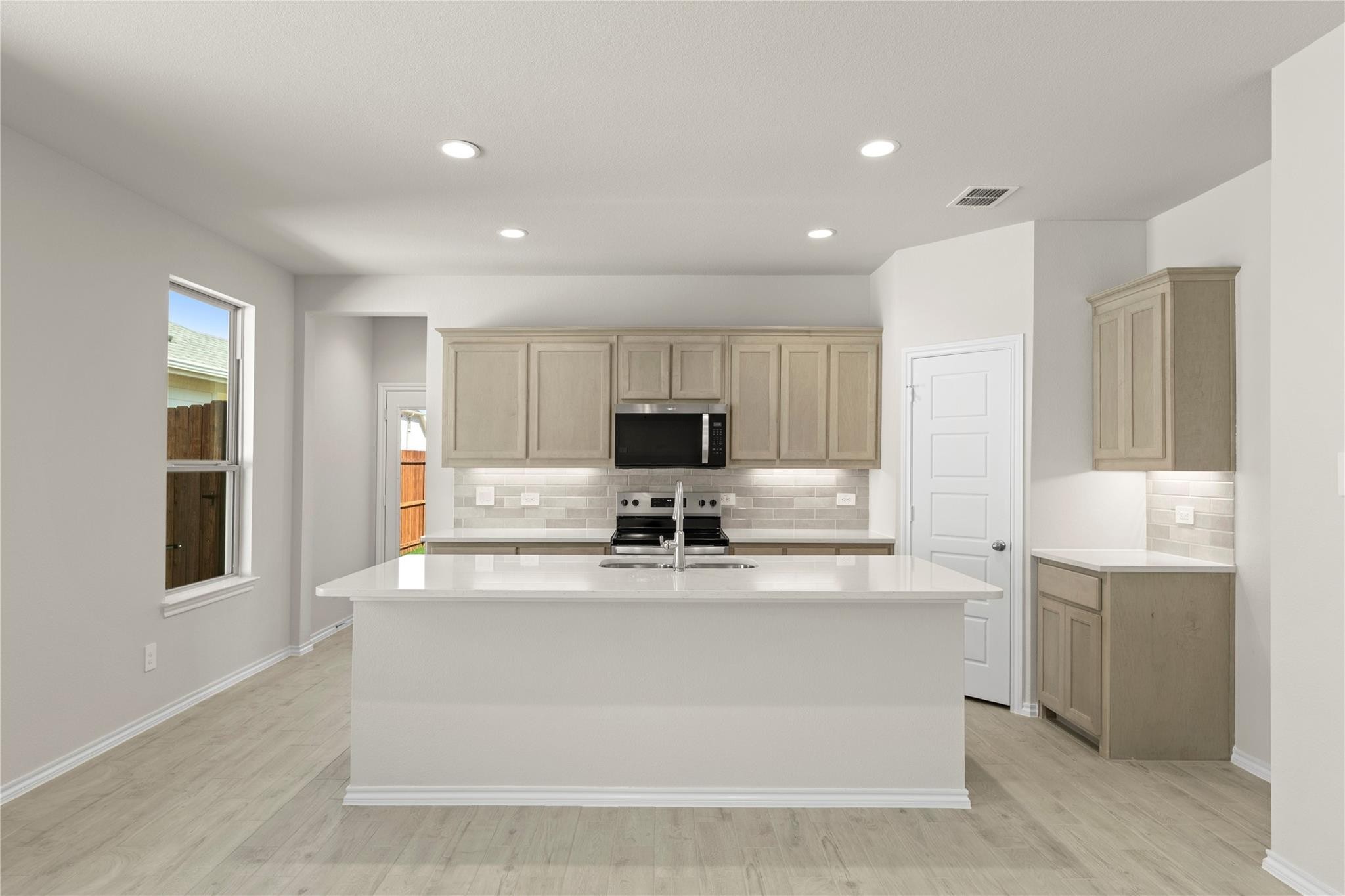 1641 Meadow Crest Drive Aubrey TX 76227