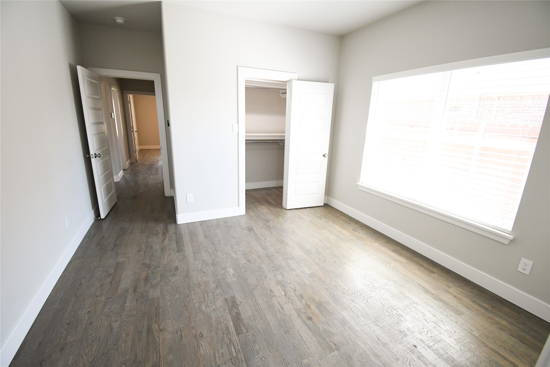 2814 18th Street W Irving TX 75060