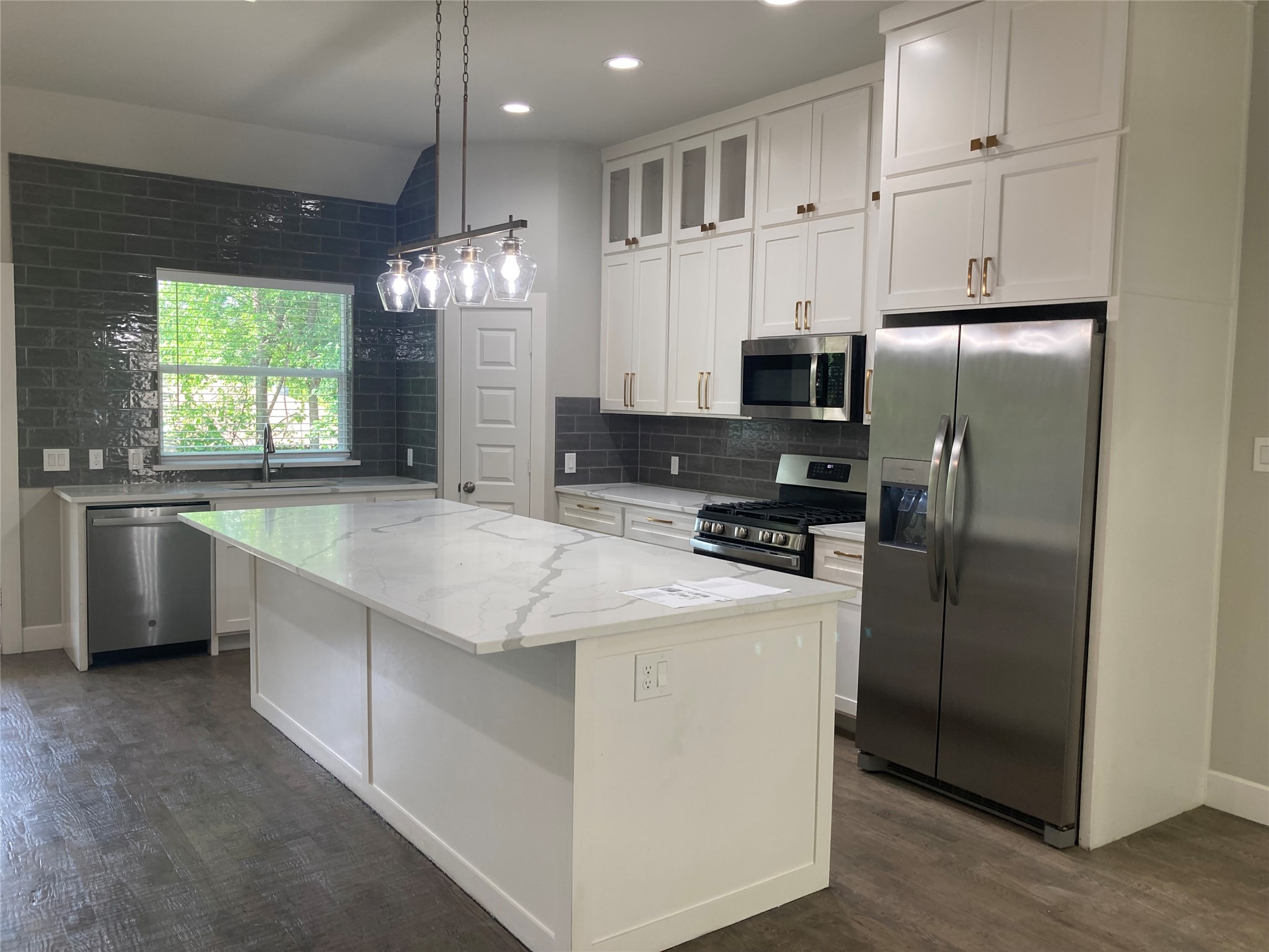 2814 18th Street W Irving TX 75060