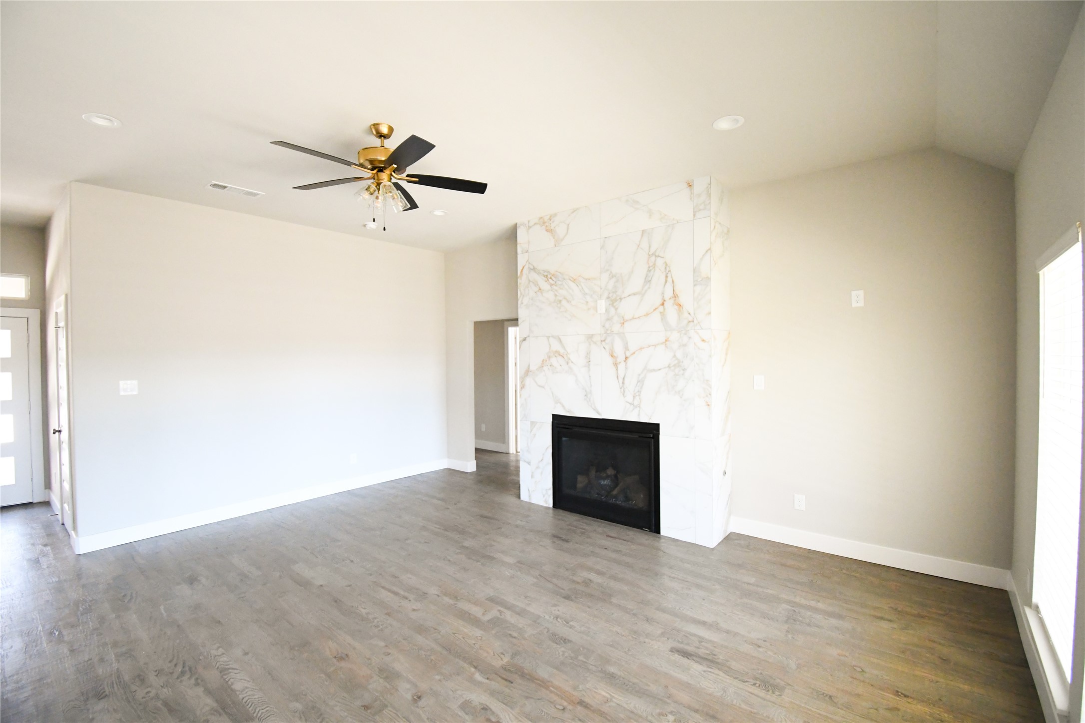 2814 18th Street W Irving TX 75060