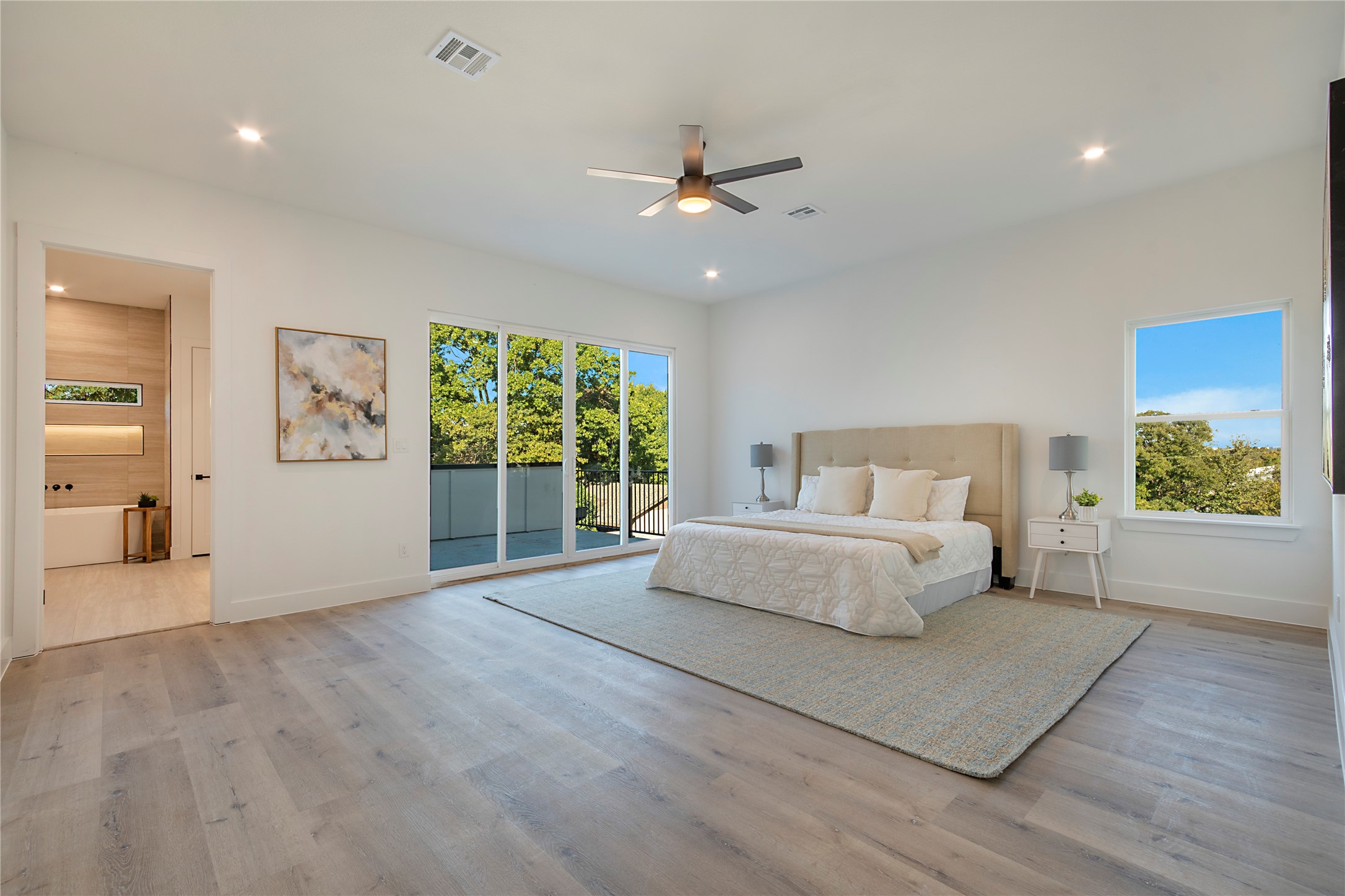 2005 Hearne Avenue Dallas TX 75212