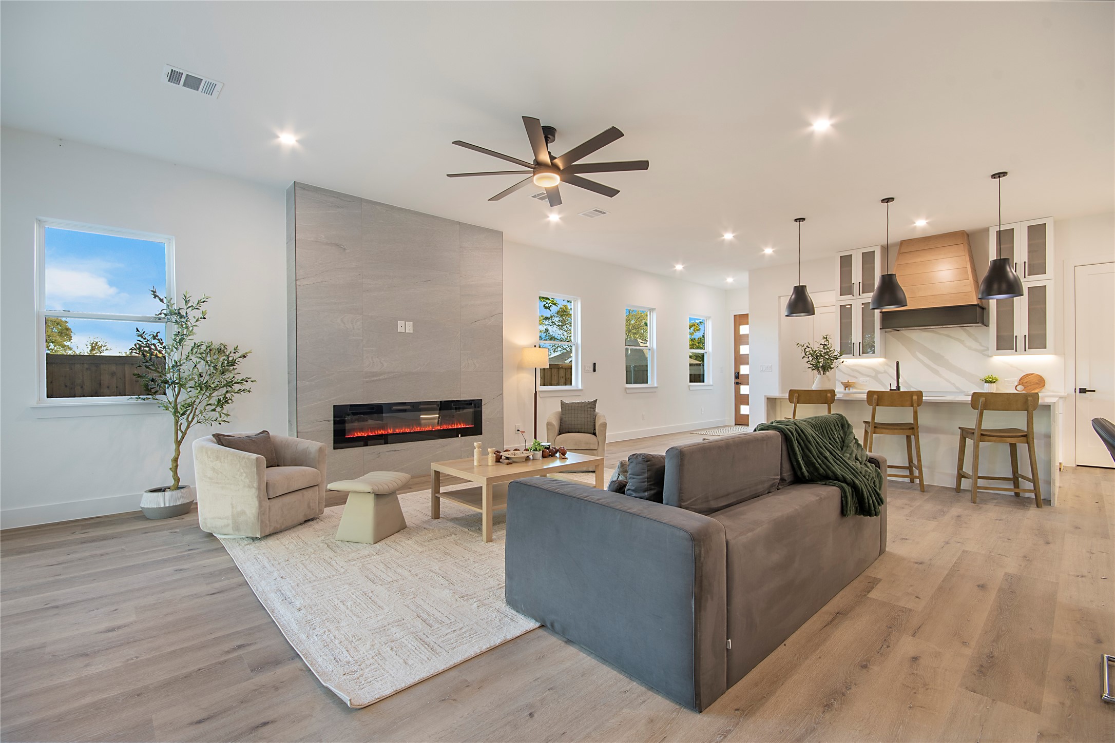 2005 Hearne Avenue Dallas TX 75212
