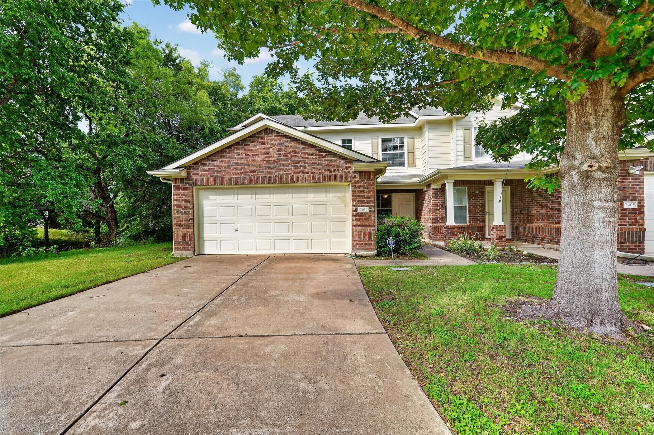 7401 Cowhand Court Fort Worth TX 76131