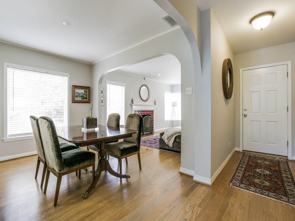 1523 Oak Knoll Street Dallas TX 75208