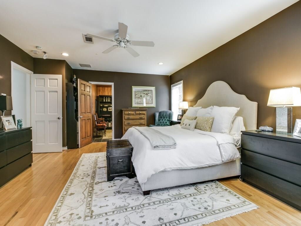 1523 Oak Knoll Street Dallas TX 75208