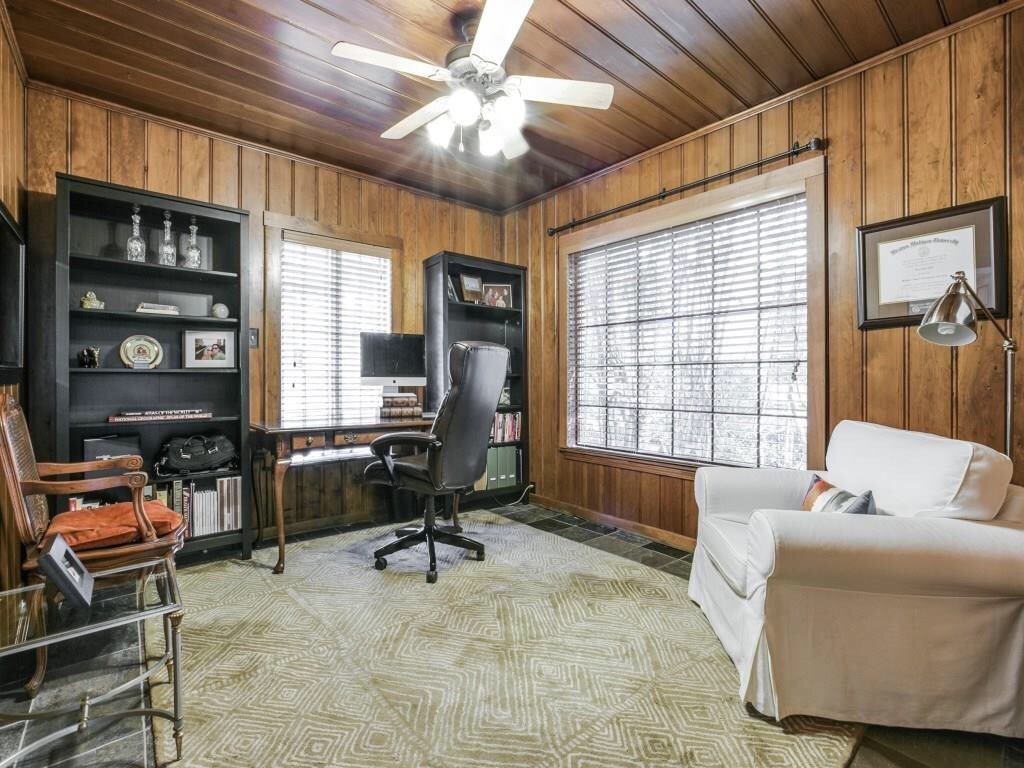 1523 Oak Knoll Street Dallas TX 75208