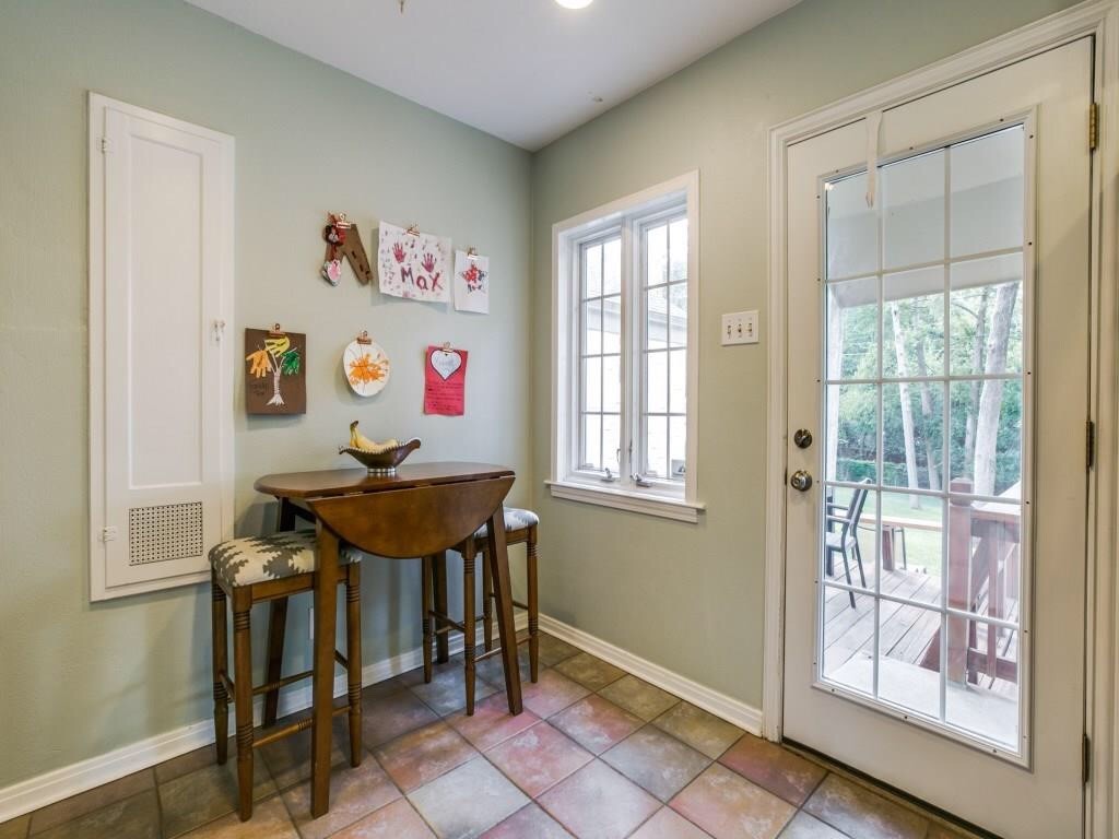 1523 Oak Knoll Street Dallas TX 75208