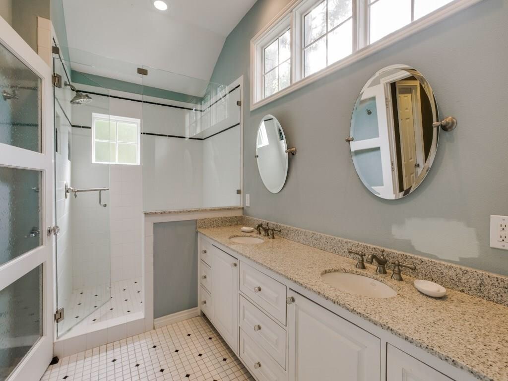 1523 Oak Knoll Street Dallas TX 75208