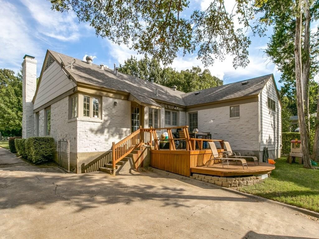 1523 Oak Knoll Street Dallas TX 75208