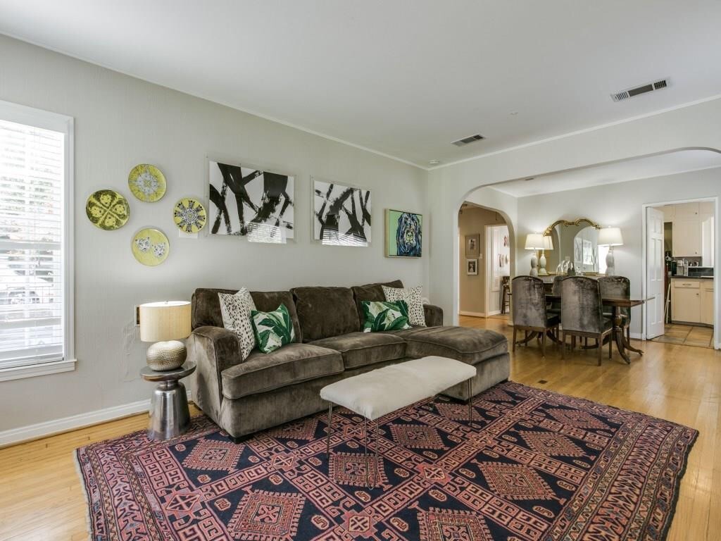 1523 Oak Knoll Street Dallas TX 75208