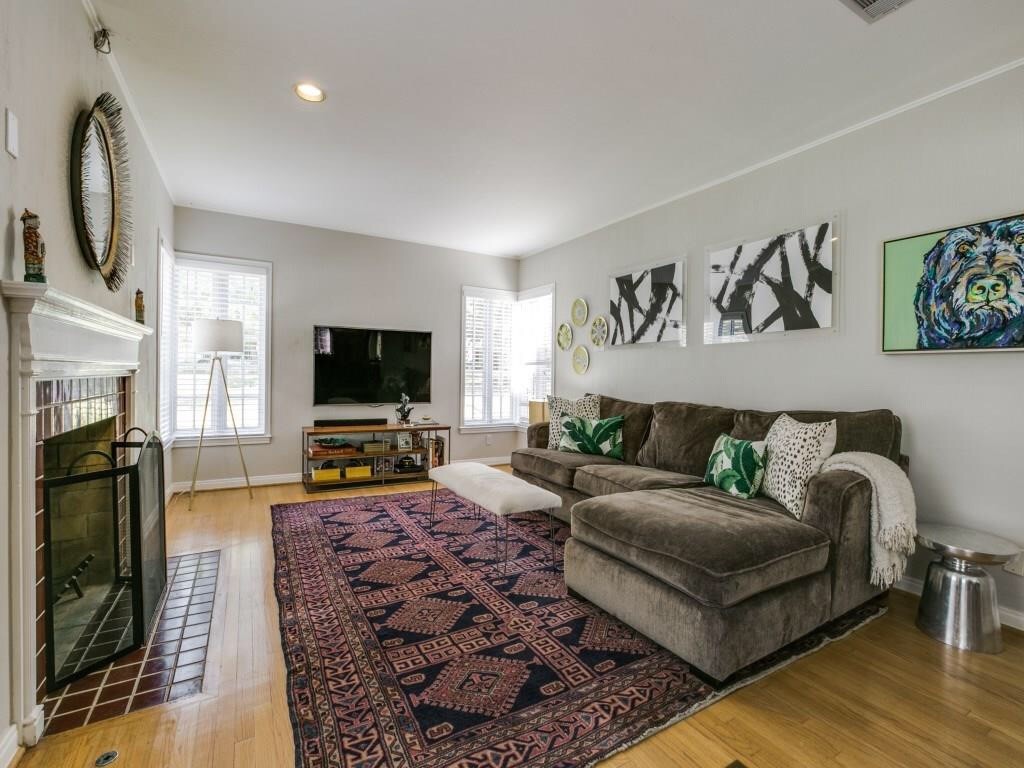 1523 Oak Knoll Street Dallas TX 75208