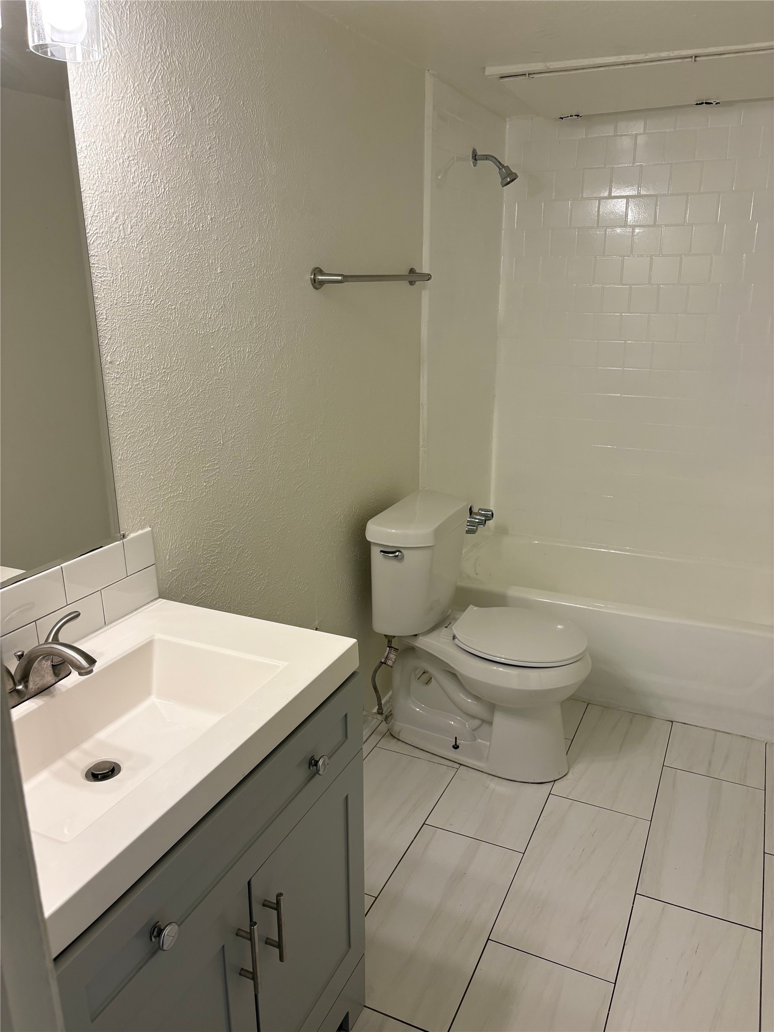 2211 S Vernon Avenue Dallas TX 75224