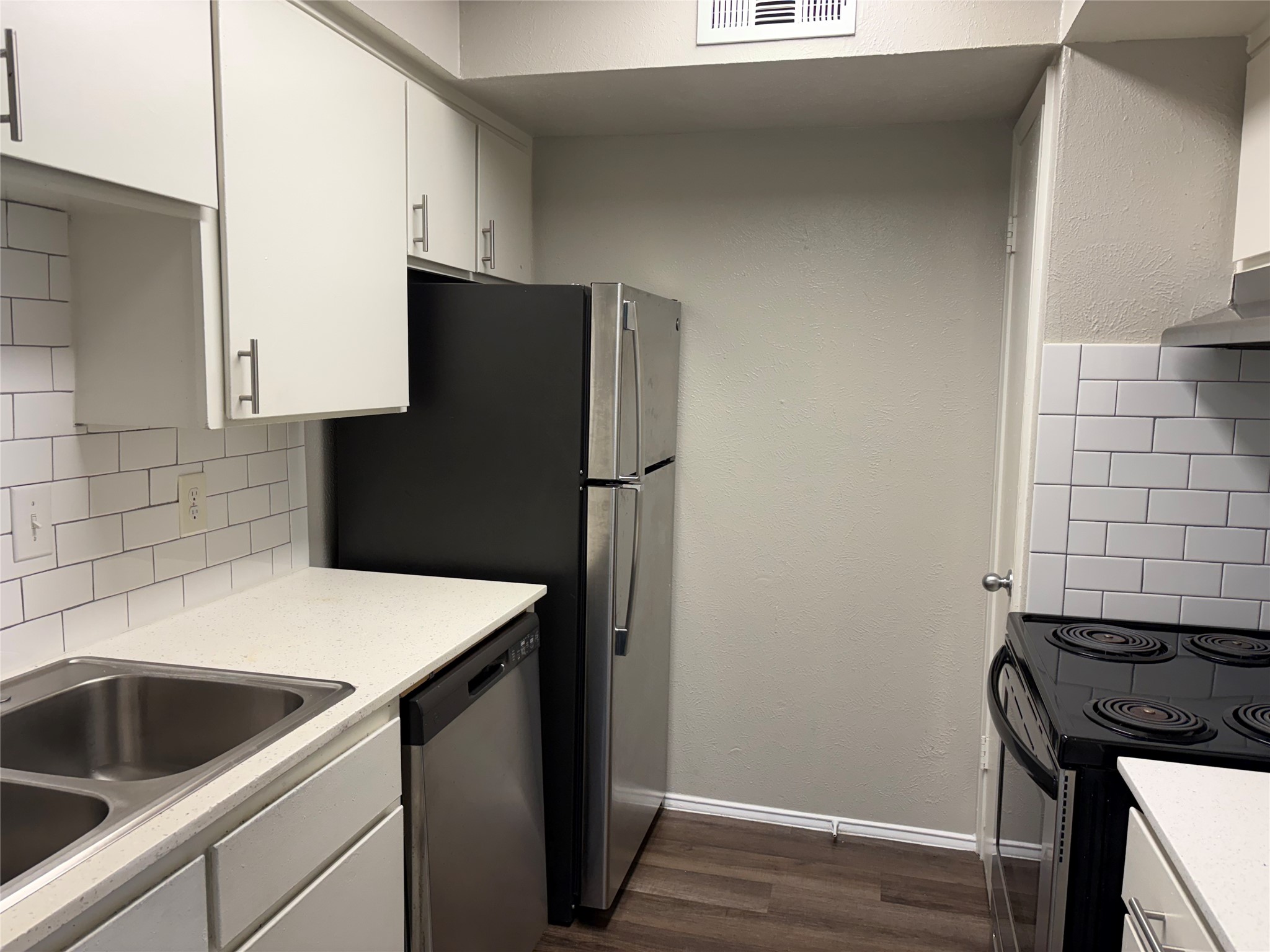2211 S Vernon Avenue Dallas TX 75224