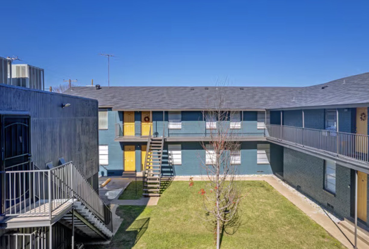 2211 S Vernon Avenue Dallas TX 75224