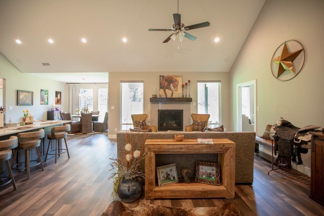 176 Lakeview Circle Pilot Point TX 76258