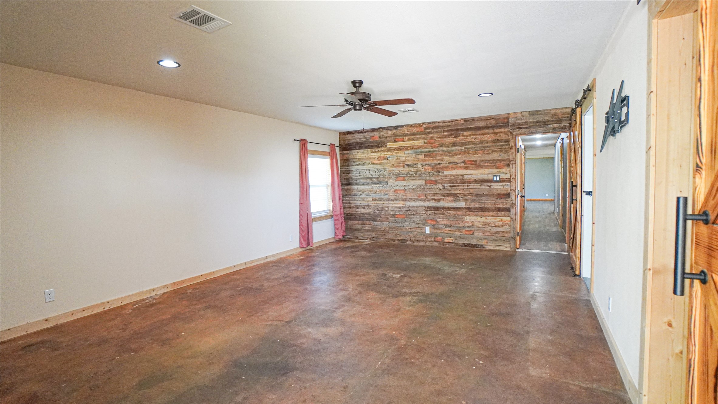 19761 N State Highway 34 Terrell TX 75161