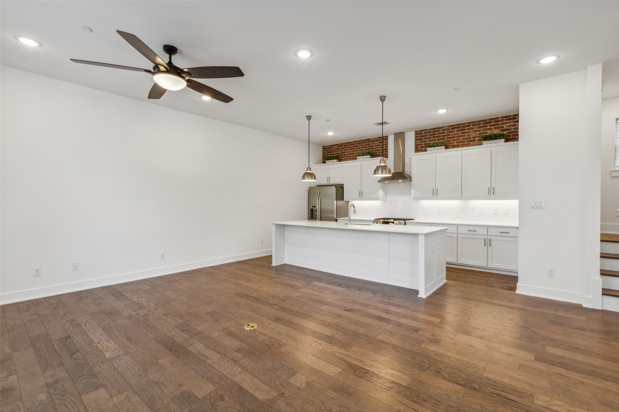 645 N Tyler Street Dallas TX 75208
