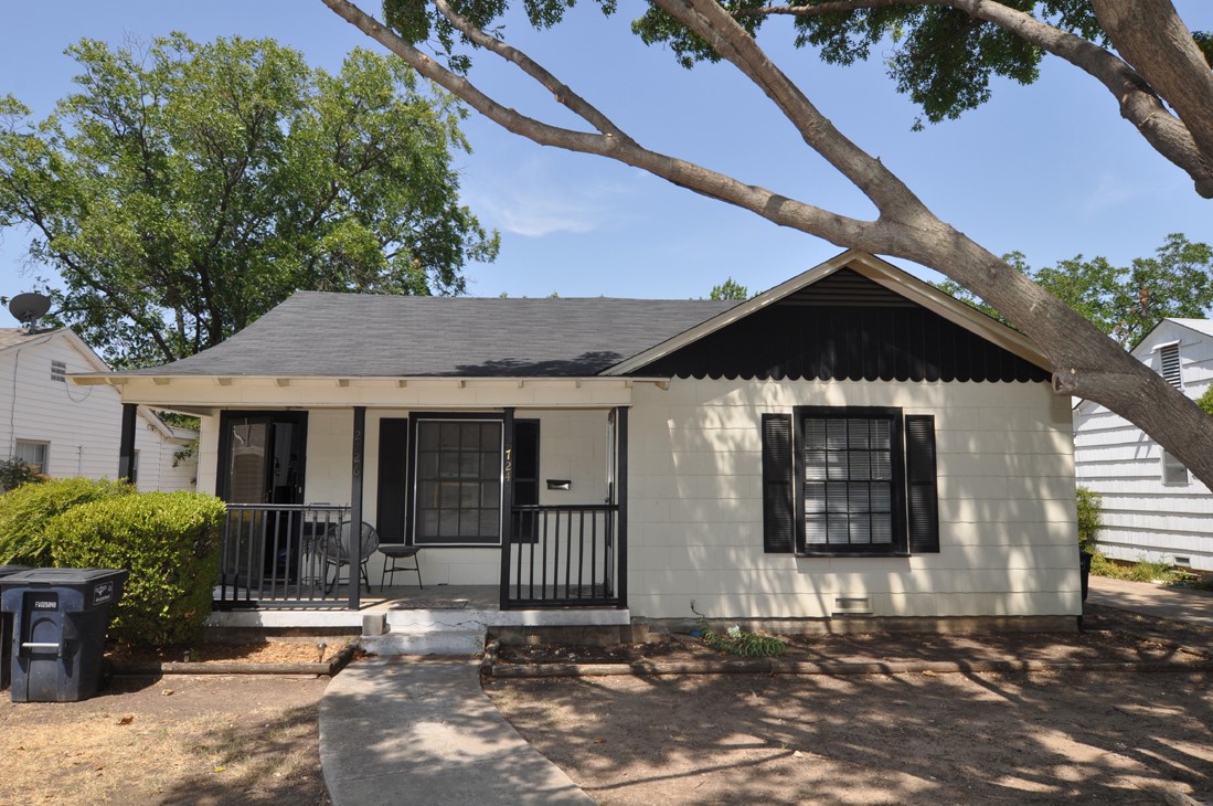2724 Wayside Avenue Fort Worth TX 76110