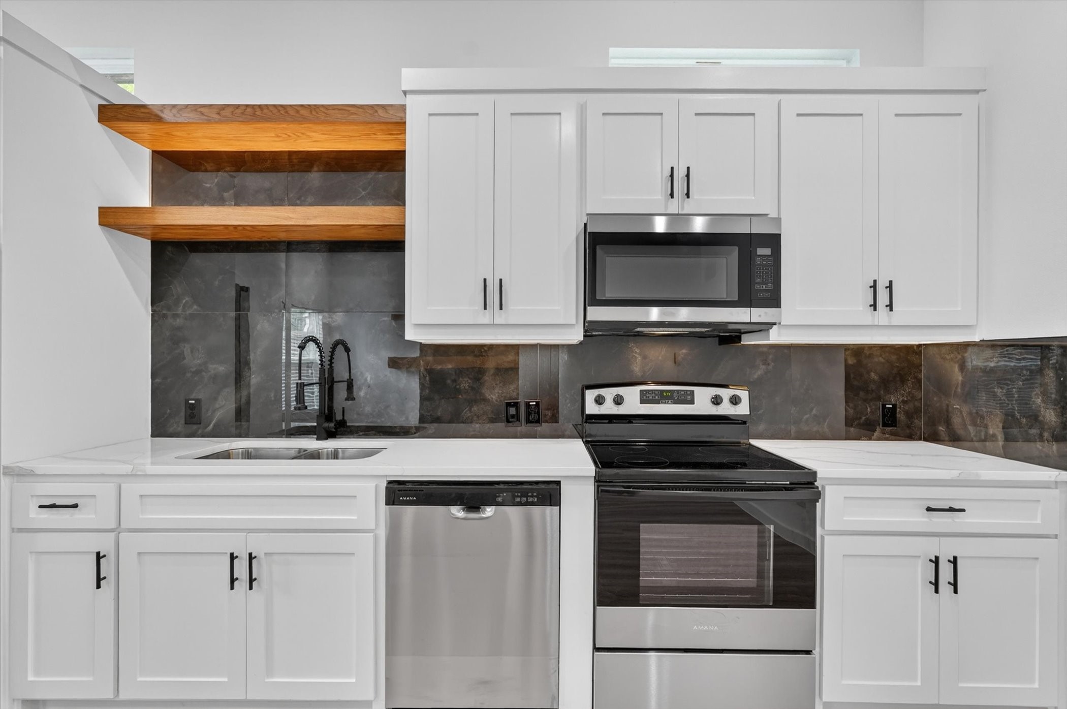2113 Henry Street Greenville TX 75401
