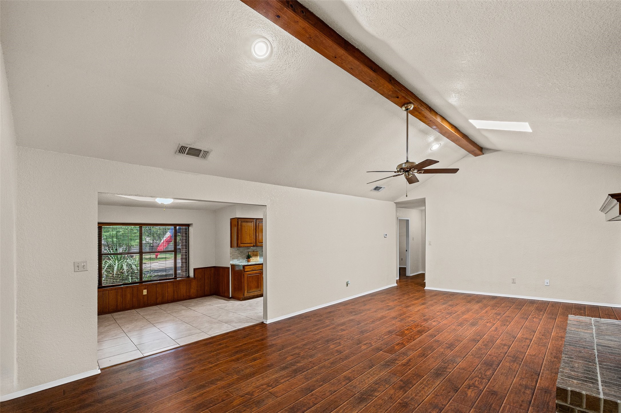 1017 Meadowlark Lane Granbury TX 76048
