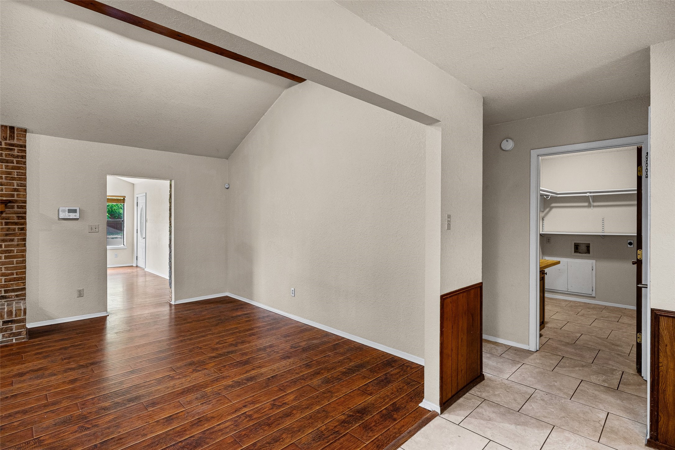 1017 Meadowlark Lane Granbury TX 76048