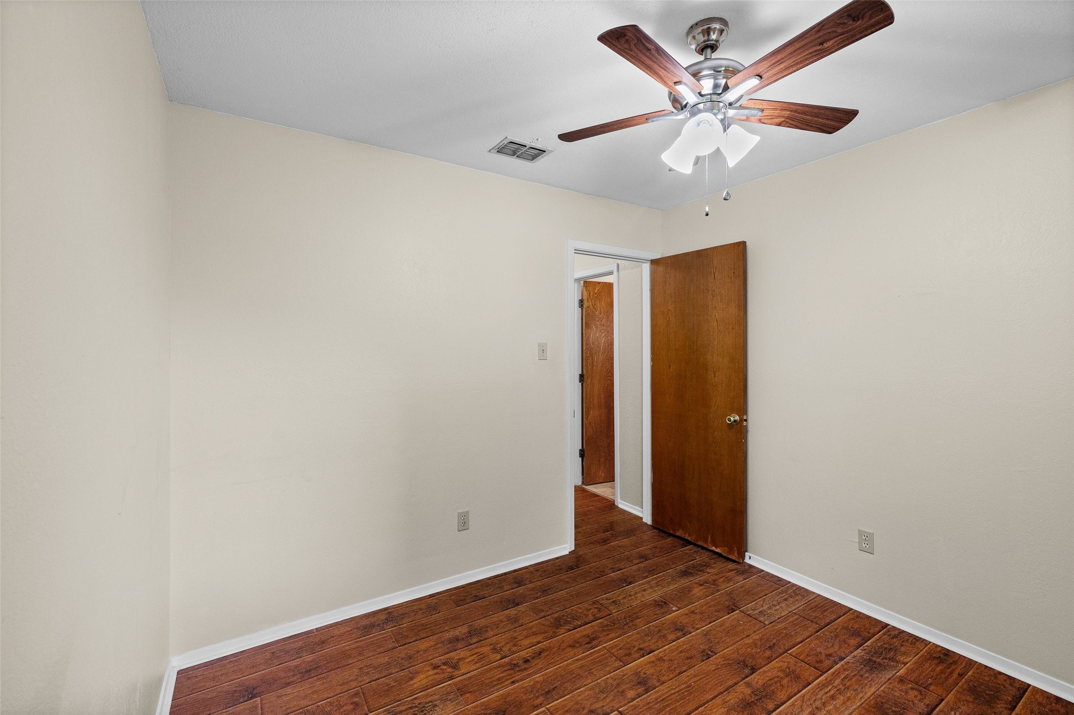 1017 Meadowlark Lane Granbury TX 76048