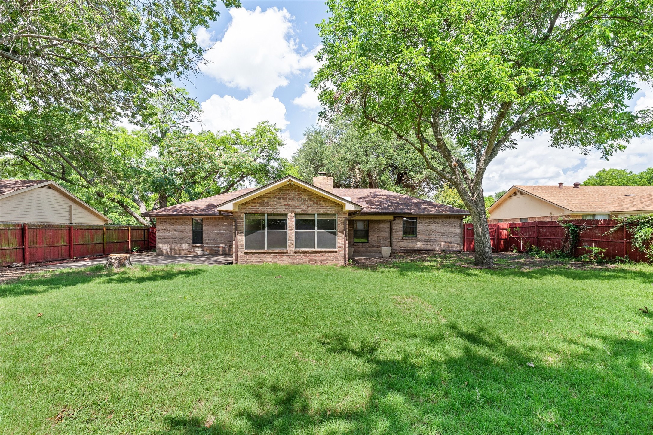 1017 Meadowlark Lane Granbury TX 76048