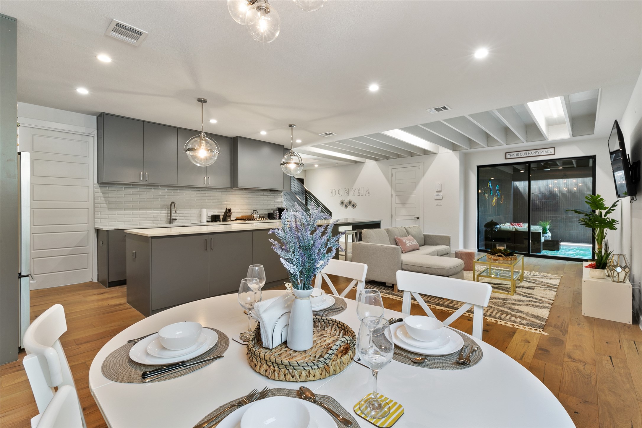 4303 Roseland Avenue Dallas TX 75204