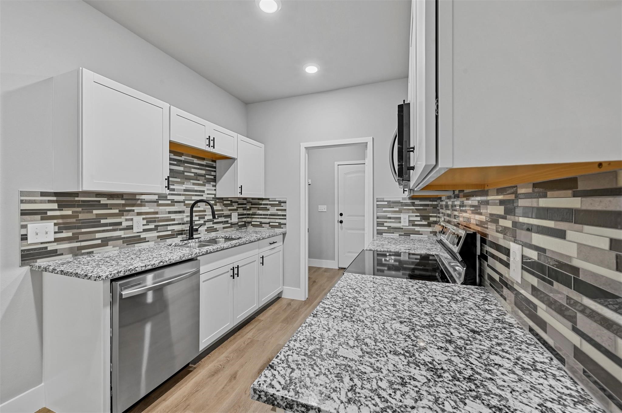 6147 Shawnee Drive Mabank TX 75156