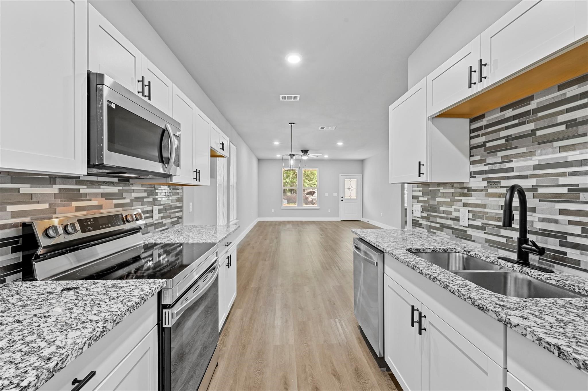 6147 Shawnee Drive Mabank TX 75156