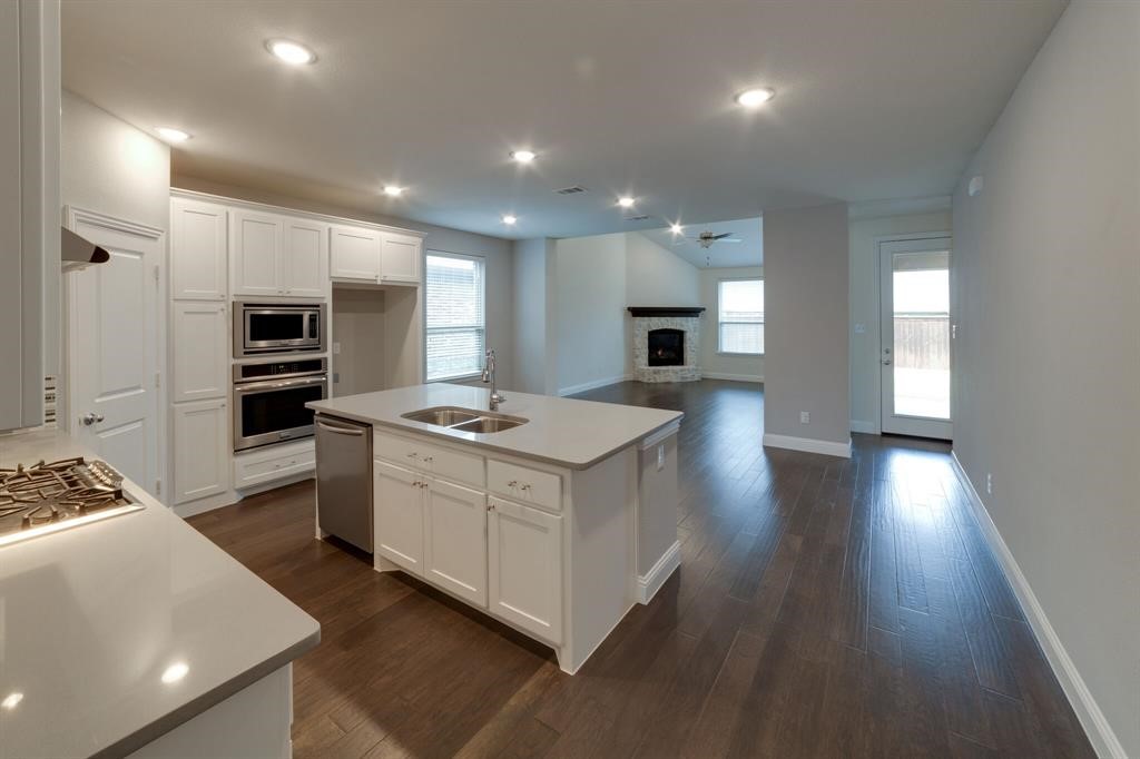 2013 Sutton Park Avenue Prosper TX 75078